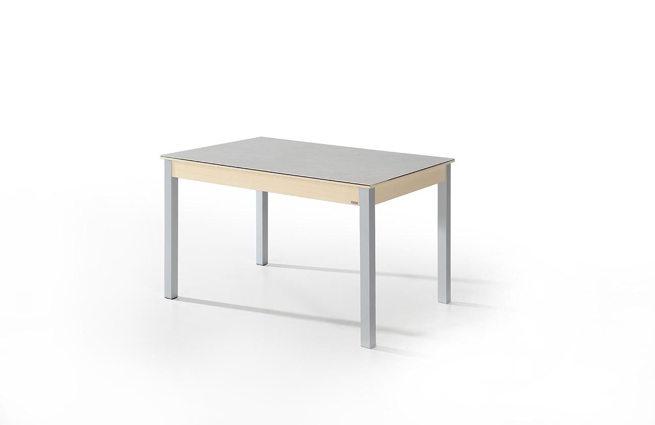 Vento extendable table