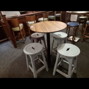 NEW Bailen high table - round